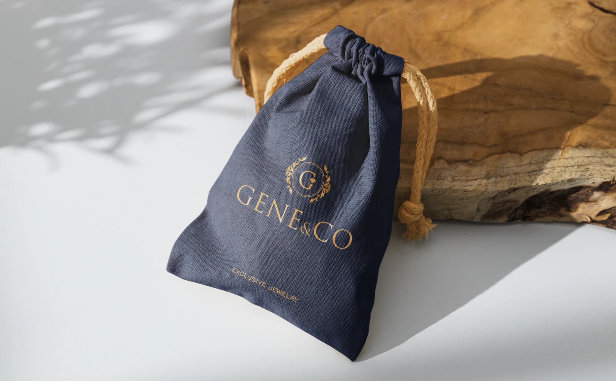 Marinblå Gene&Co-smyckespåse i tyg